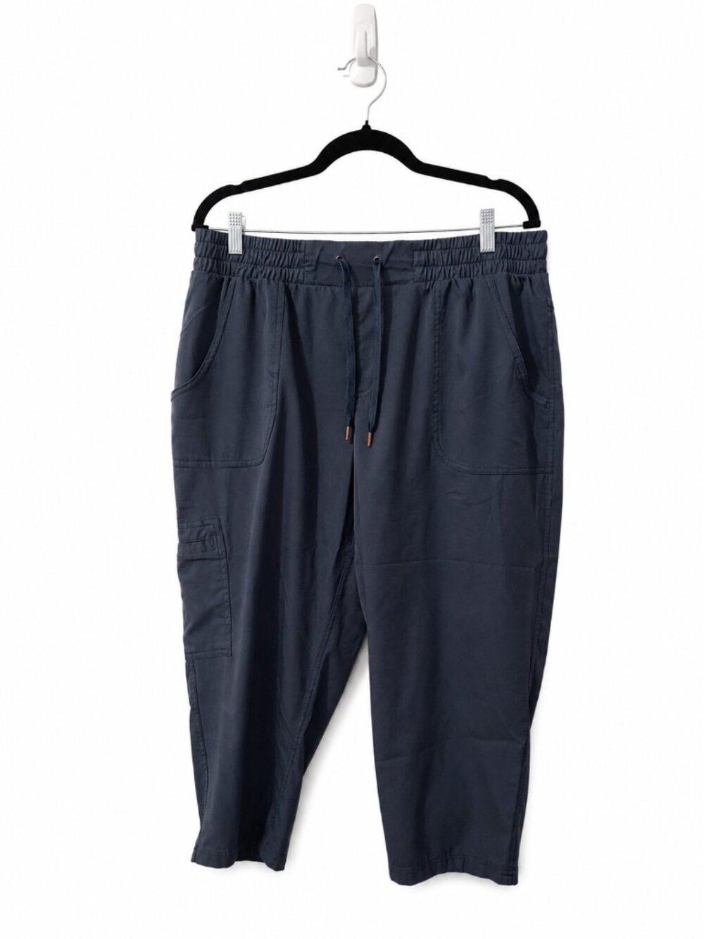 St. John’s Bay Active Women’s L Navy Pull On Cargo Capri Pants Drawstring